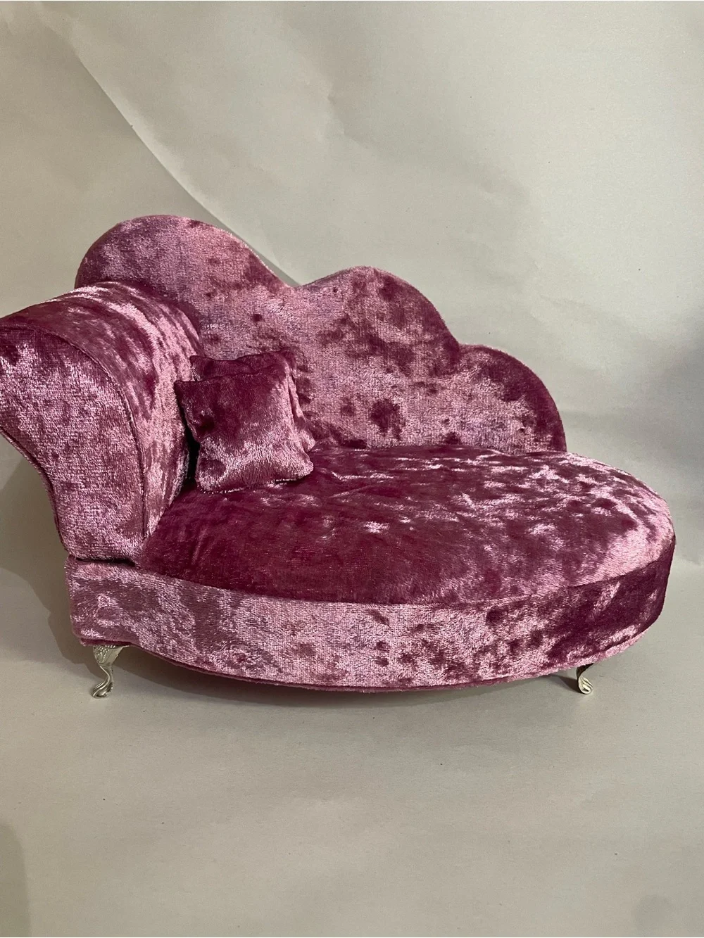 Plush Velvet Curved Chaise Lounge - Deep Berry Pink